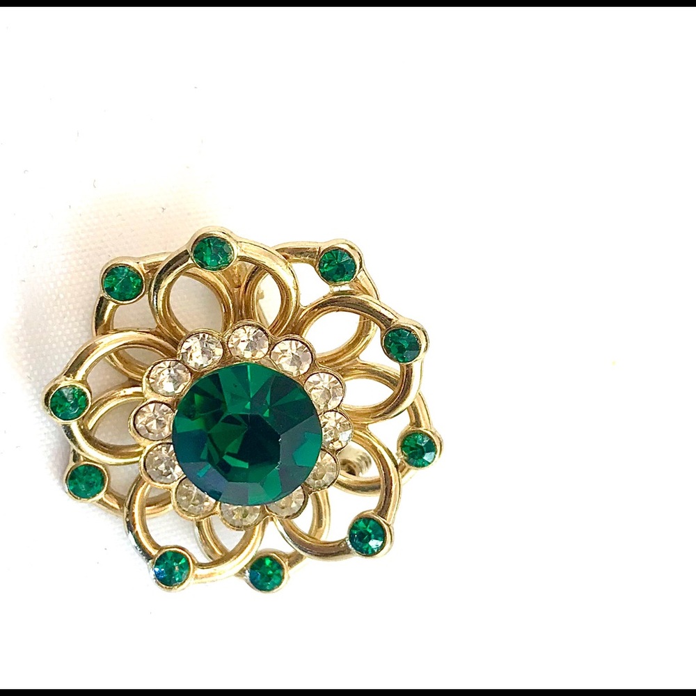 Rare Coro Pegasus ‘Emerald’ Rhinestone Flower Pin